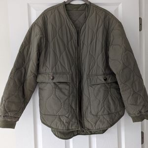 Women's NWOT lightweight quilted puffer jacket